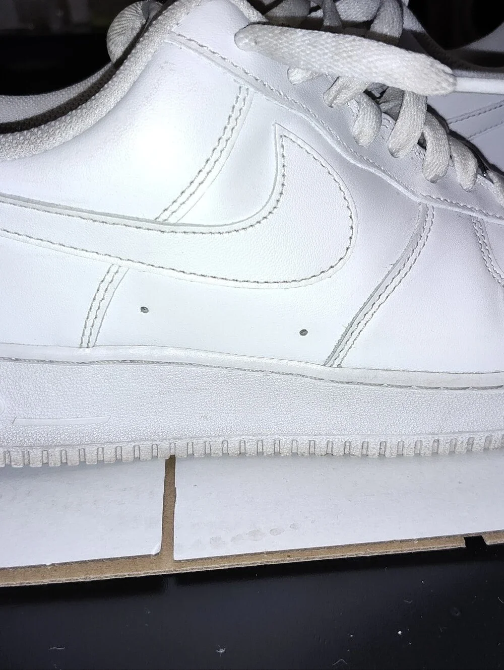 Nike White Men’s Low-Top Sneakers
